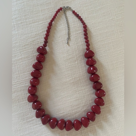 Red Chunky Stone Beaded Fashion Necklace - Picture 1 of 3